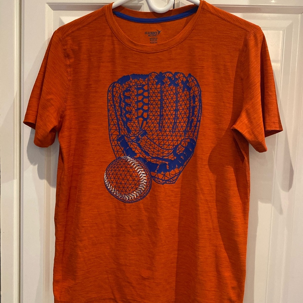 Old Navy Active Breathable boys baseball t-shirt size XL (14-15)